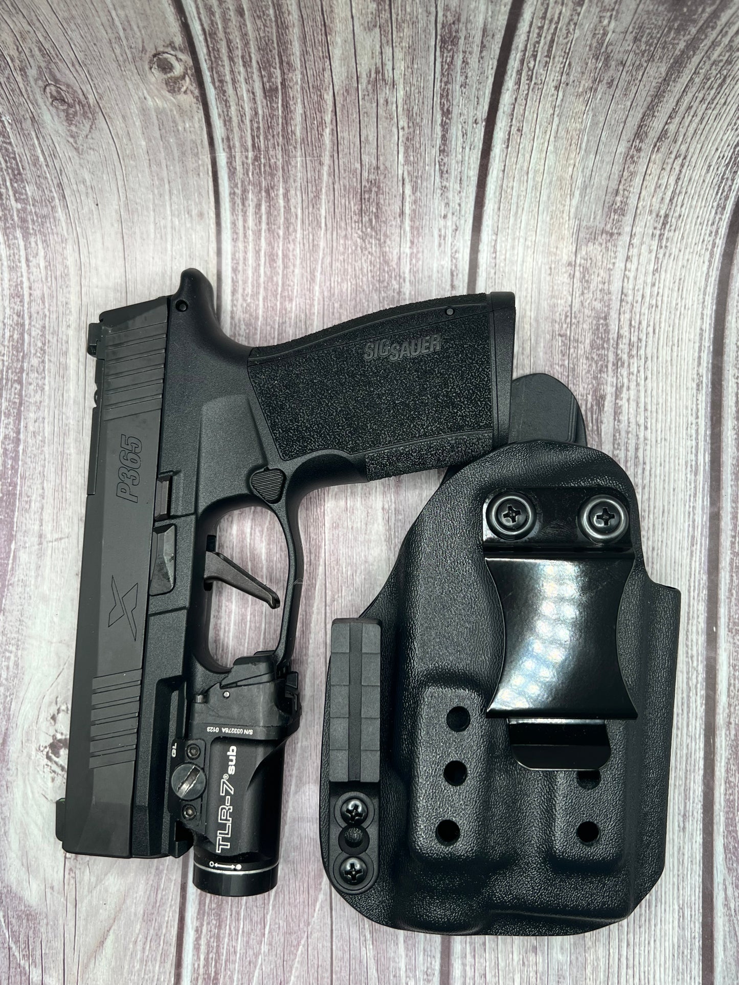 Light bearing IWB Holster for Sig sauer P365 X Macro Pistol