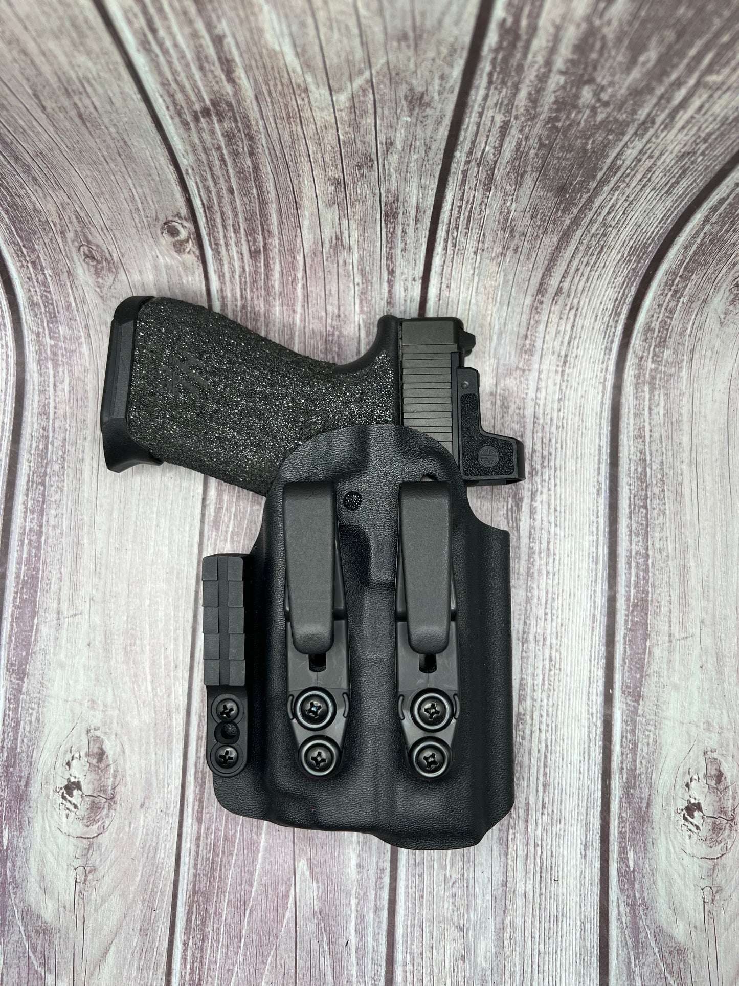 Light Bearing IWB Holster for Glock 19/19X/45  Pistol.