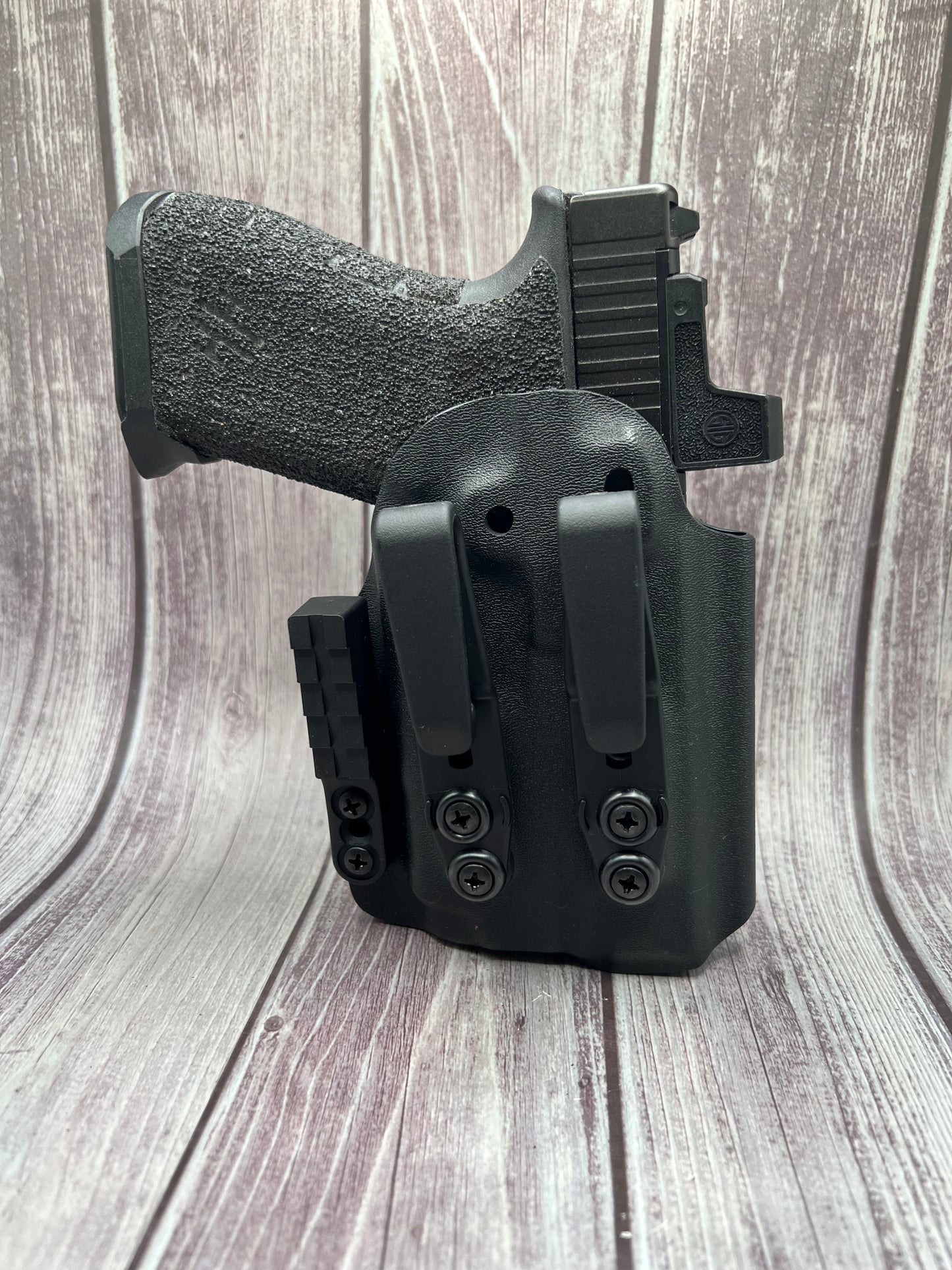 Light Bearing IWB Holster for Glock 19/19X/45  Pistol.